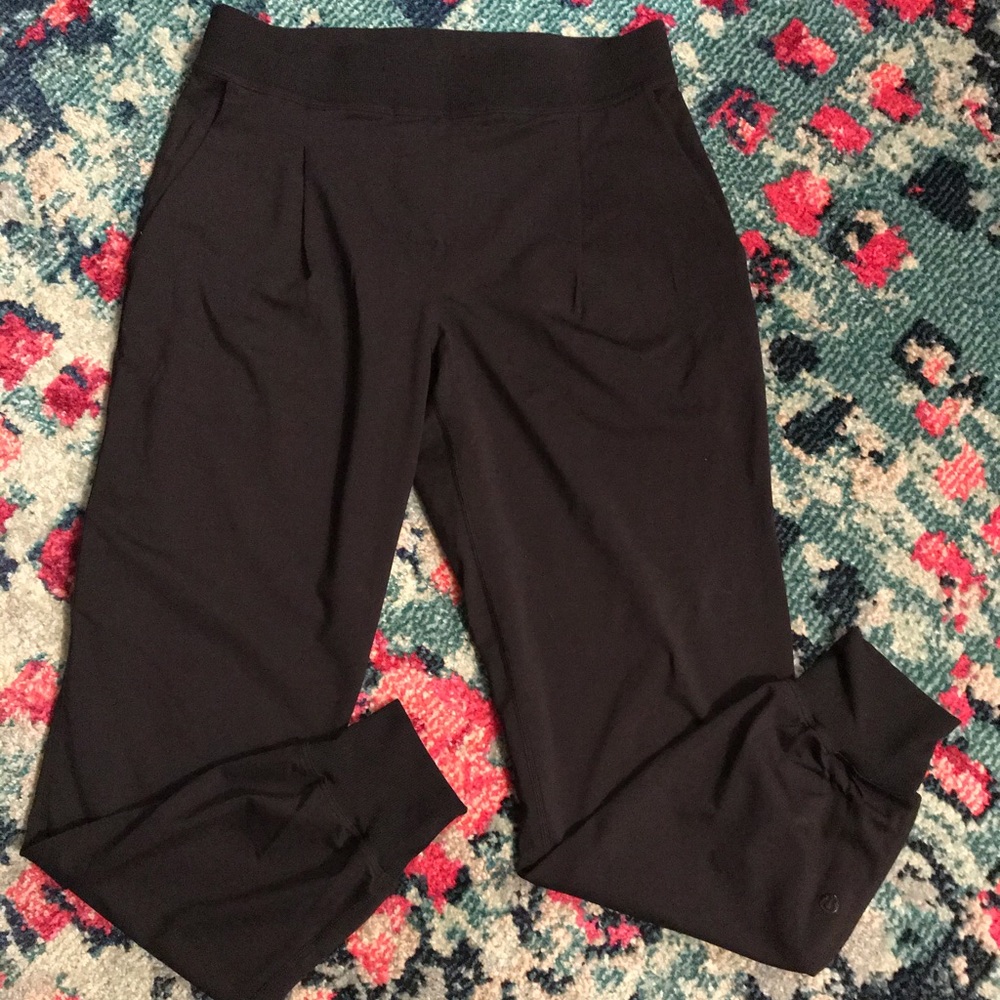 Lululemon dress joggers - Sz 6